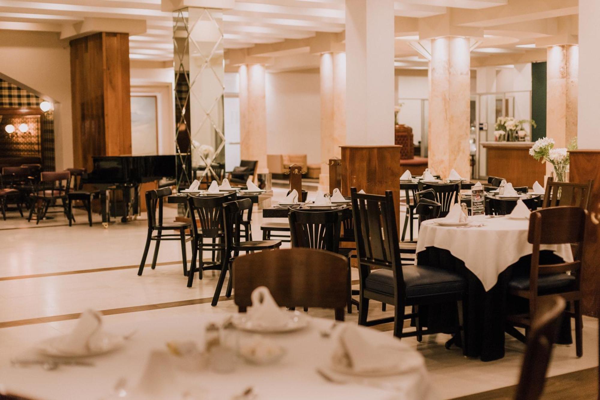 Hotel לאון מראה חיצוני תמונה