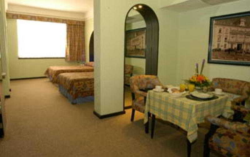 Hotel לאון מראה חיצוני תמונה