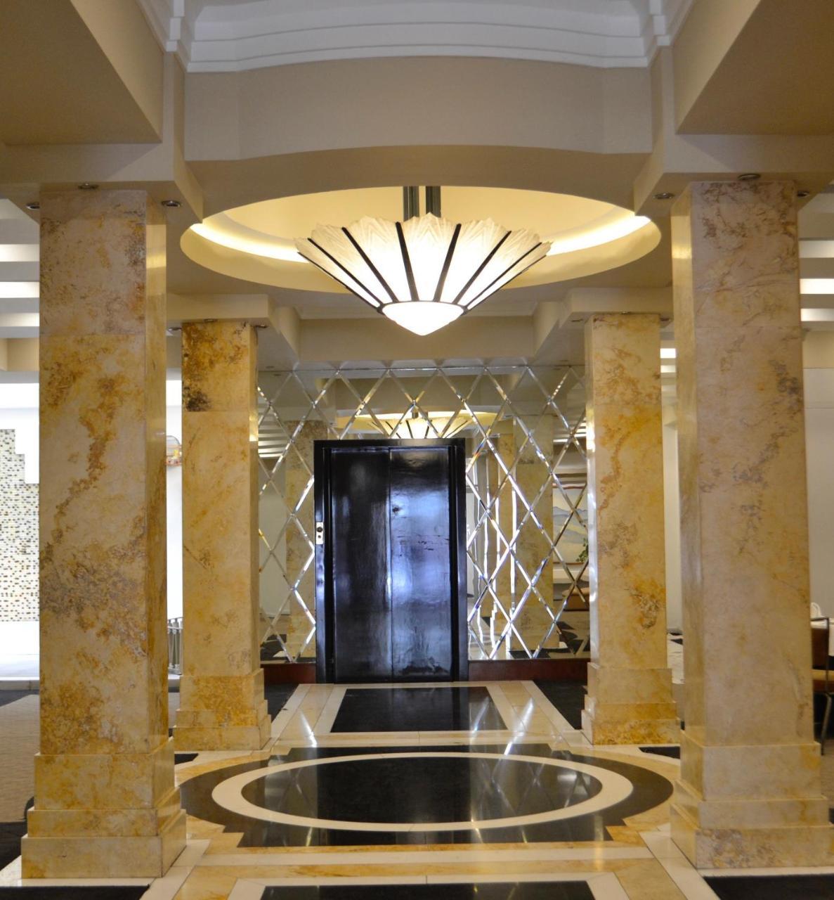 Hotel לאון מראה חיצוני תמונה