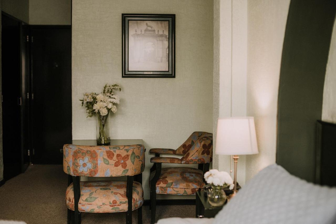Hotel לאון מראה חיצוני תמונה