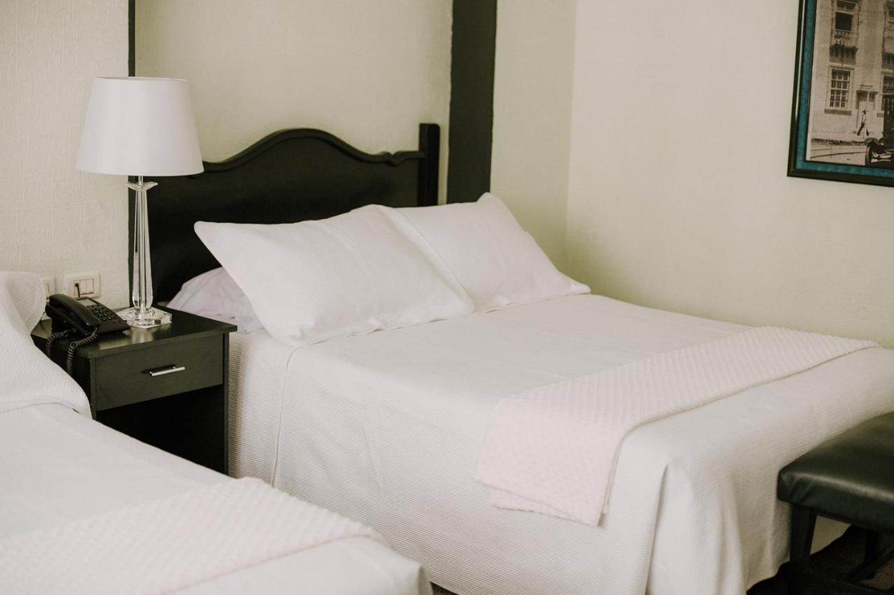 Hotel לאון מראה חיצוני תמונה