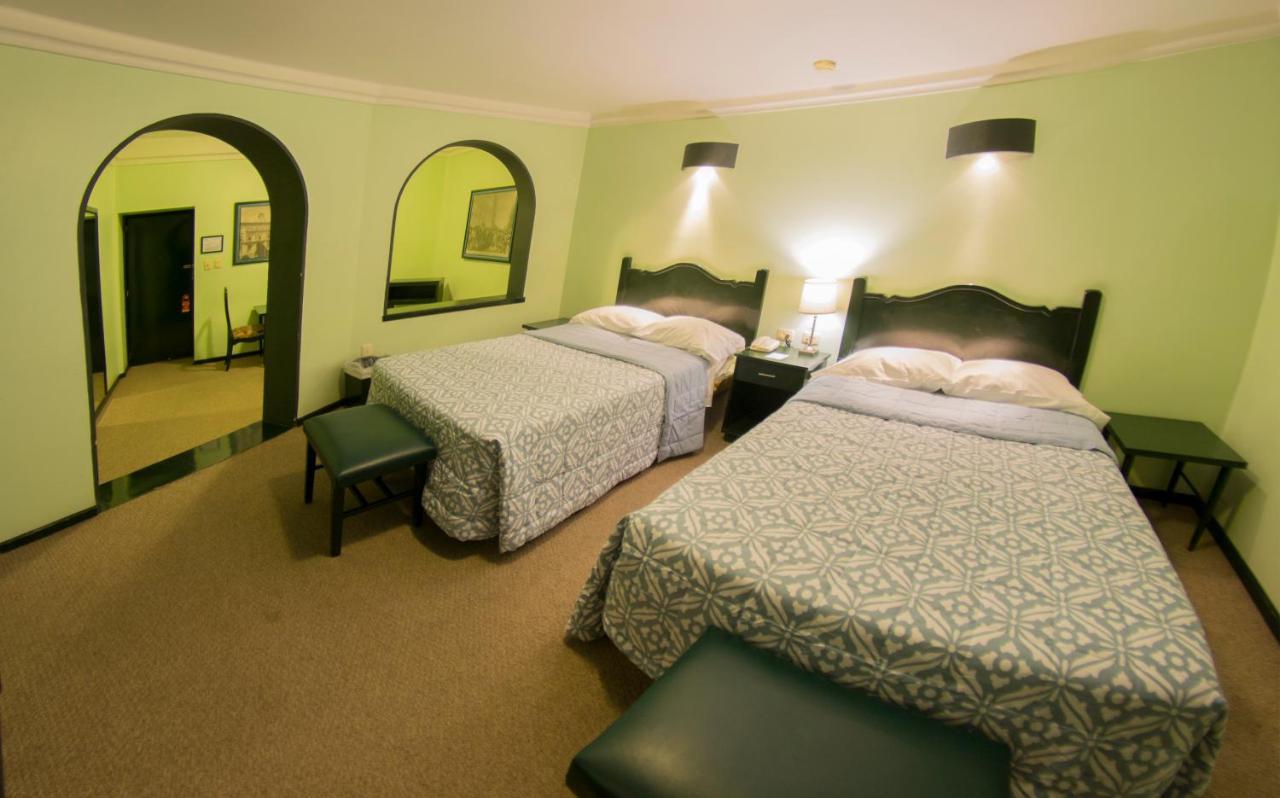 Hotel לאון מראה חיצוני תמונה