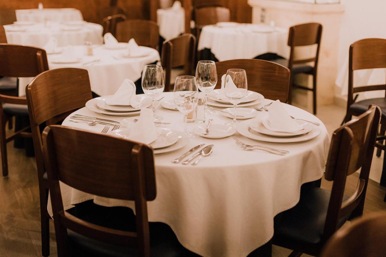 Hotel לאון מראה חיצוני תמונה